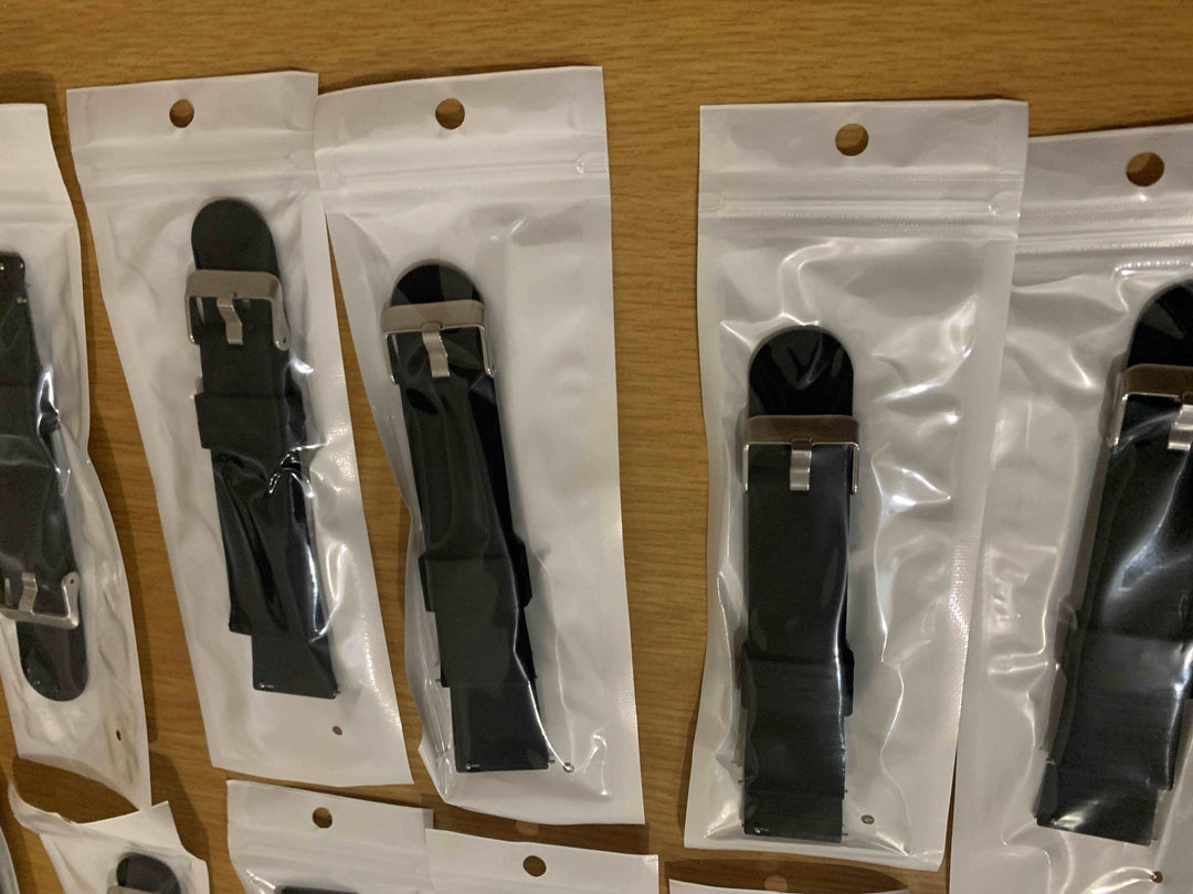 Smart Watch South Africa Silicone Straps Black & Silver Black & Silver Silicone Soft Strap 2,5CM standard at pin